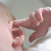 L'otite chez les bébés : les causes et symptômes à connaître