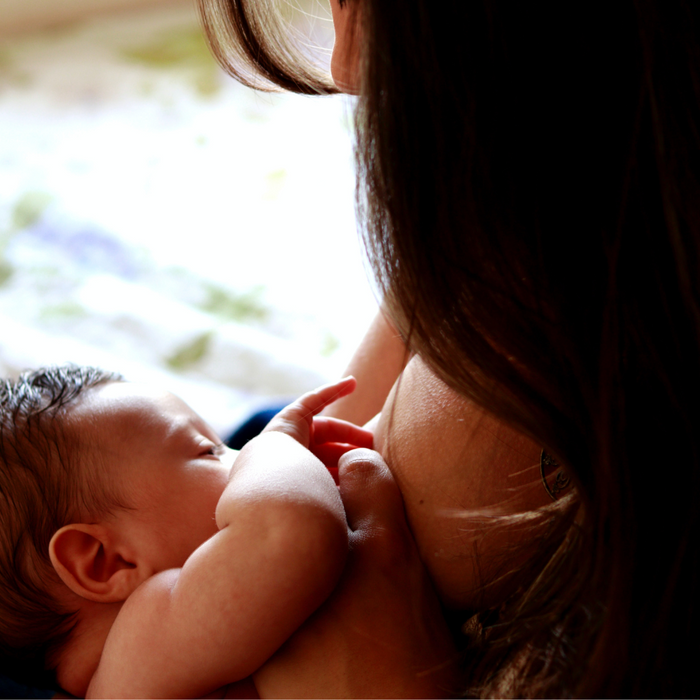 Le Ramadan quand on allaite bébé : jeûner est-il compatible ?