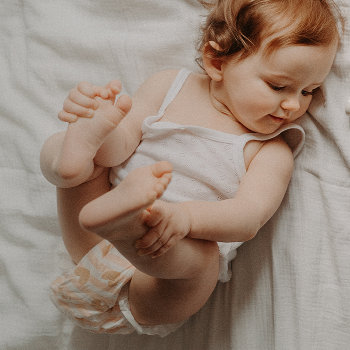 combien de temps un bébé peut-il garder sa couche