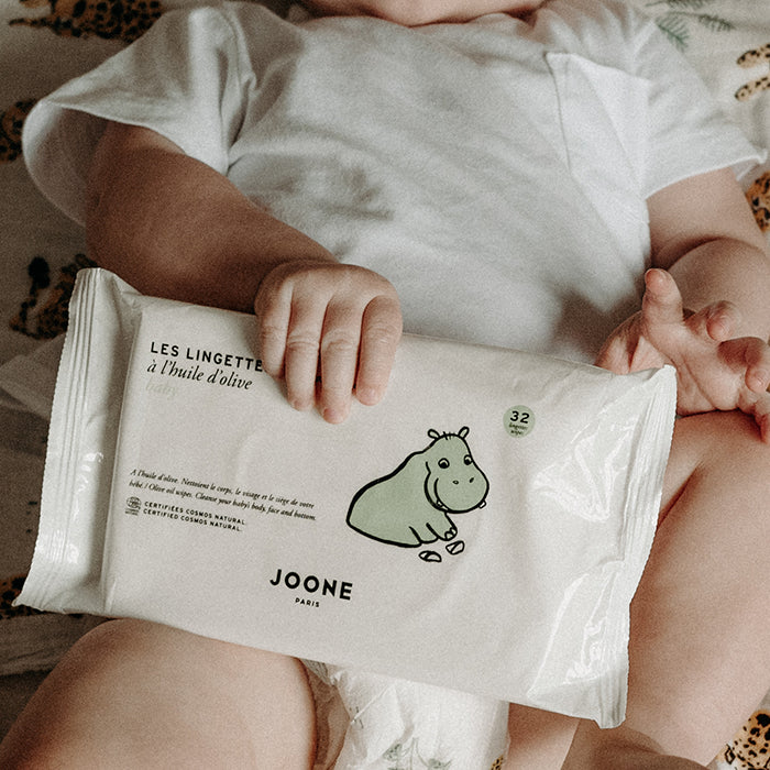 À quelle fréquence devrais-je donner un bain à mon bébé ?