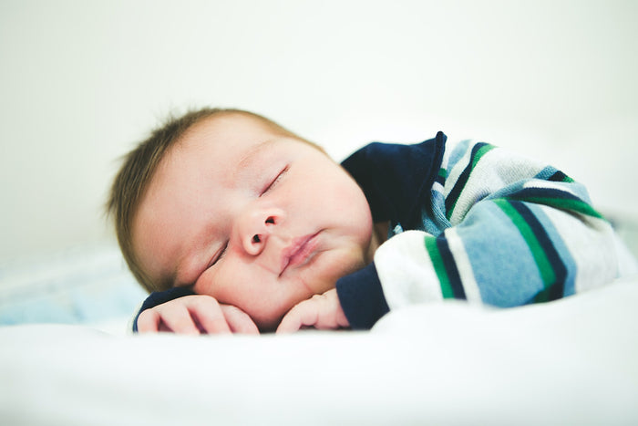 Passage à l’heure d’hiver : le meilleur moyen pour recaler bébé ?