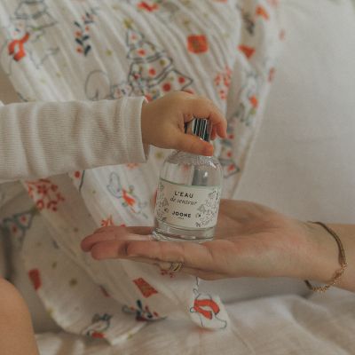 L'eau de senteur : le top produit à offrir à un futur bébé