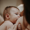 Bébé ne s'endort qu'au sein ? Est-ce-que c'est si grave que ça, finalement ?