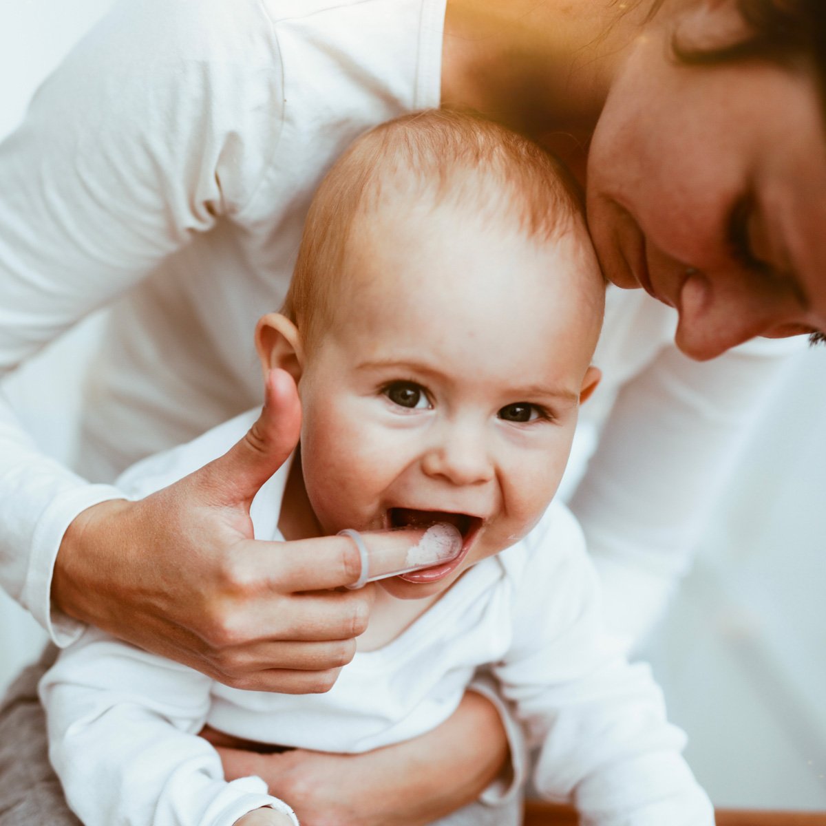 Poussée dentaire de bébé : comment la soulager ? - JOORNAL - JOONE