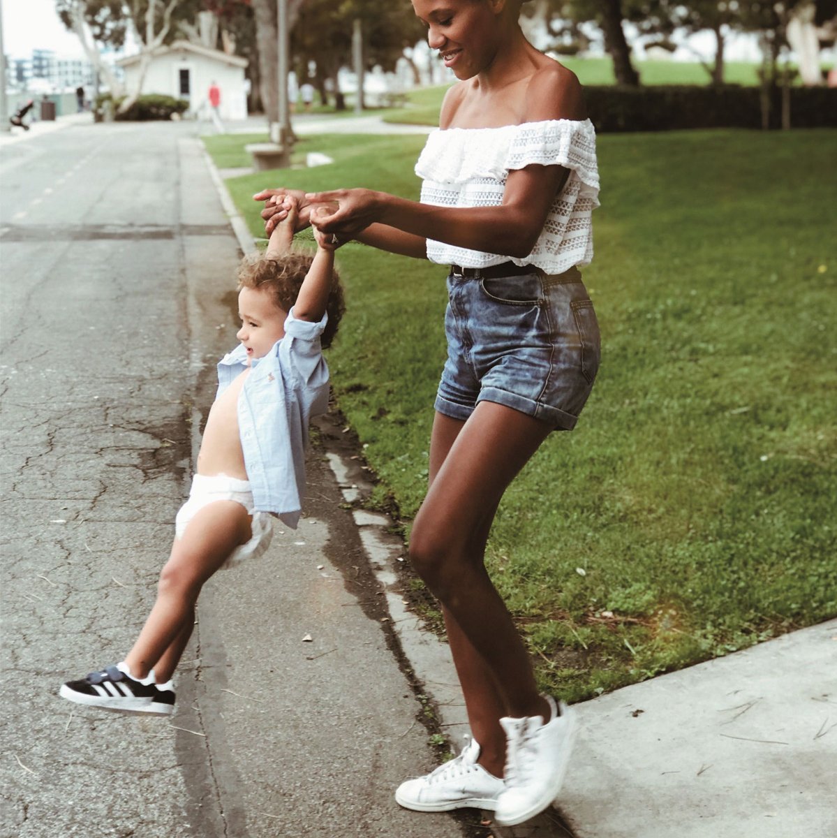 Canicule : notre expert partage ses conseils pour rafraichir bébé