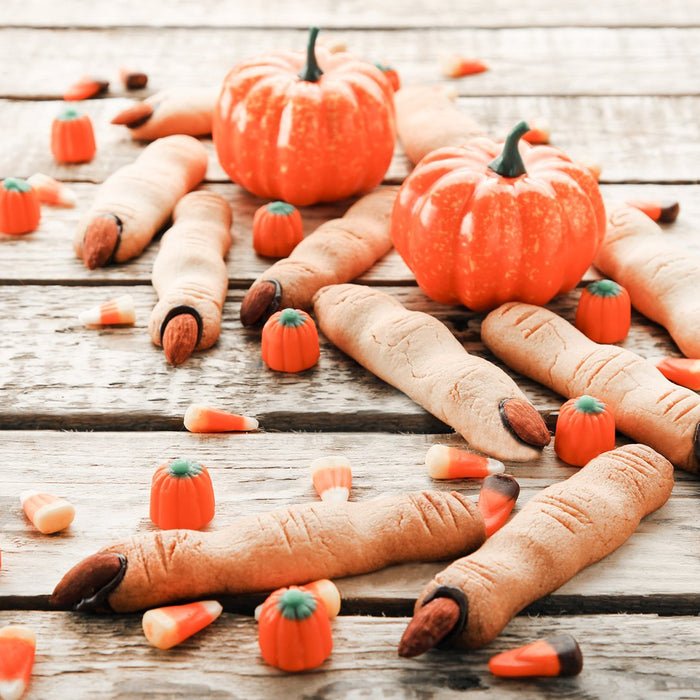 Cuisine en famille pour Halloween : Les terribles biscuits en doigts de sorcière