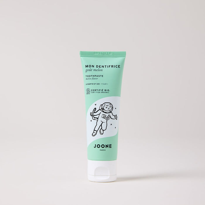 Les dentifrices bio sont-ils vraiment efficaces contre les caries ?