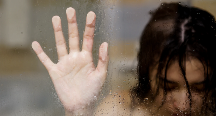 Plaisir solo après l’accouchement : et si c’était ça, la clef du bonheur ?